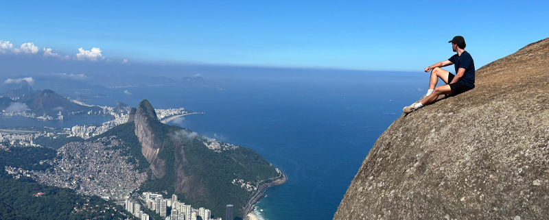 Uitzicht vanaf de top van Pedra da Gávea Rio de Janeiro.