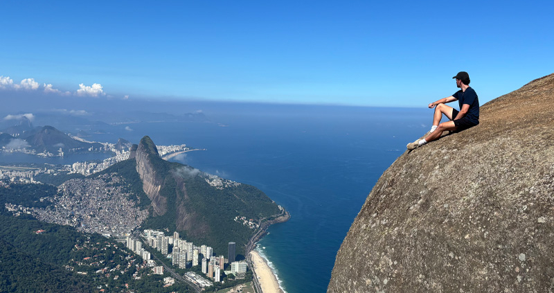 Uitzicht vanaf de top van Pedra da Gávea Rio de Janeiro.
